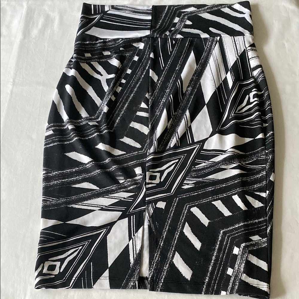 Bebe Asymmetrical Black and White Pencil Skirt